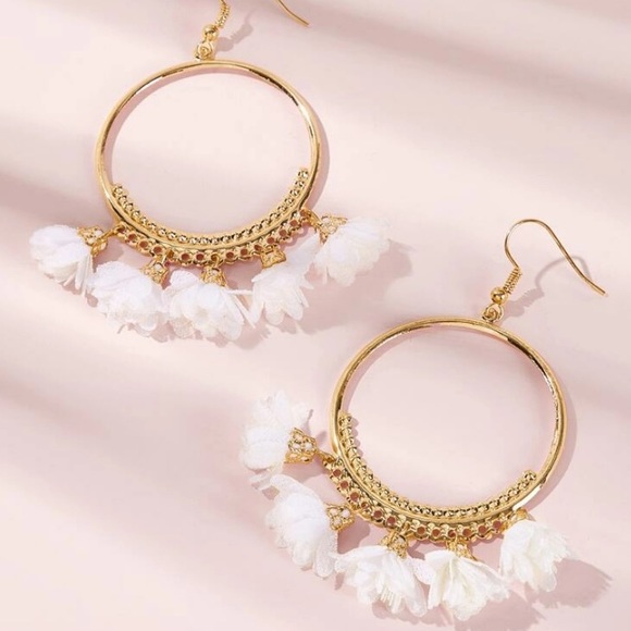 🔥3/$25🔥Flower Tassel Hoop Drop Boho Earrings - Picture 2 of 8